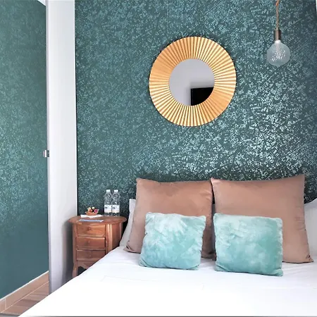 Гостевой дом Patios De 3*