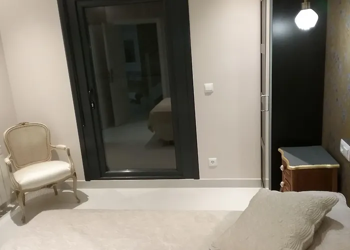 Patios De 3* 桑坦德