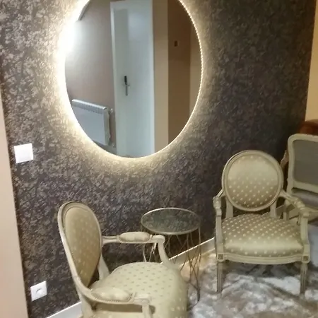 Patios De בית הארחה