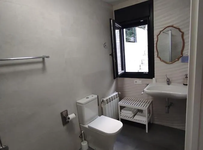 Patios De Pensión 3*