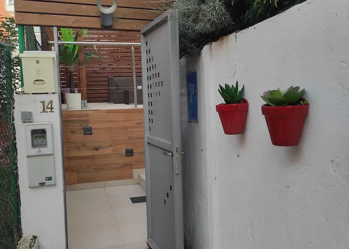 Pensión Patios De 3*