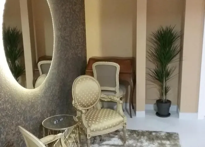 Patios De Pensión Santander